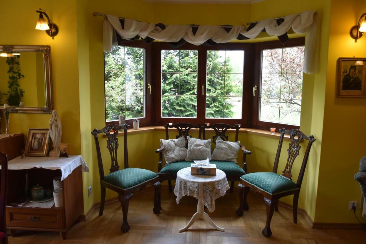 Comfortable House With Garden Manki Экстерьер фото