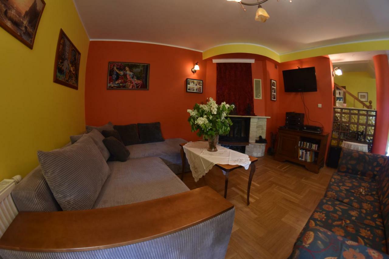 Comfortable House With Garden Manki Экстерьер фото