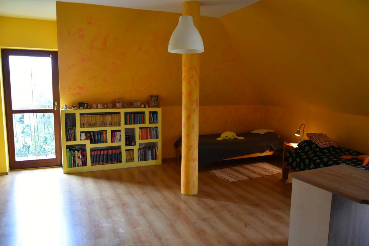 Comfortable House With Garden Manki Экстерьер фото